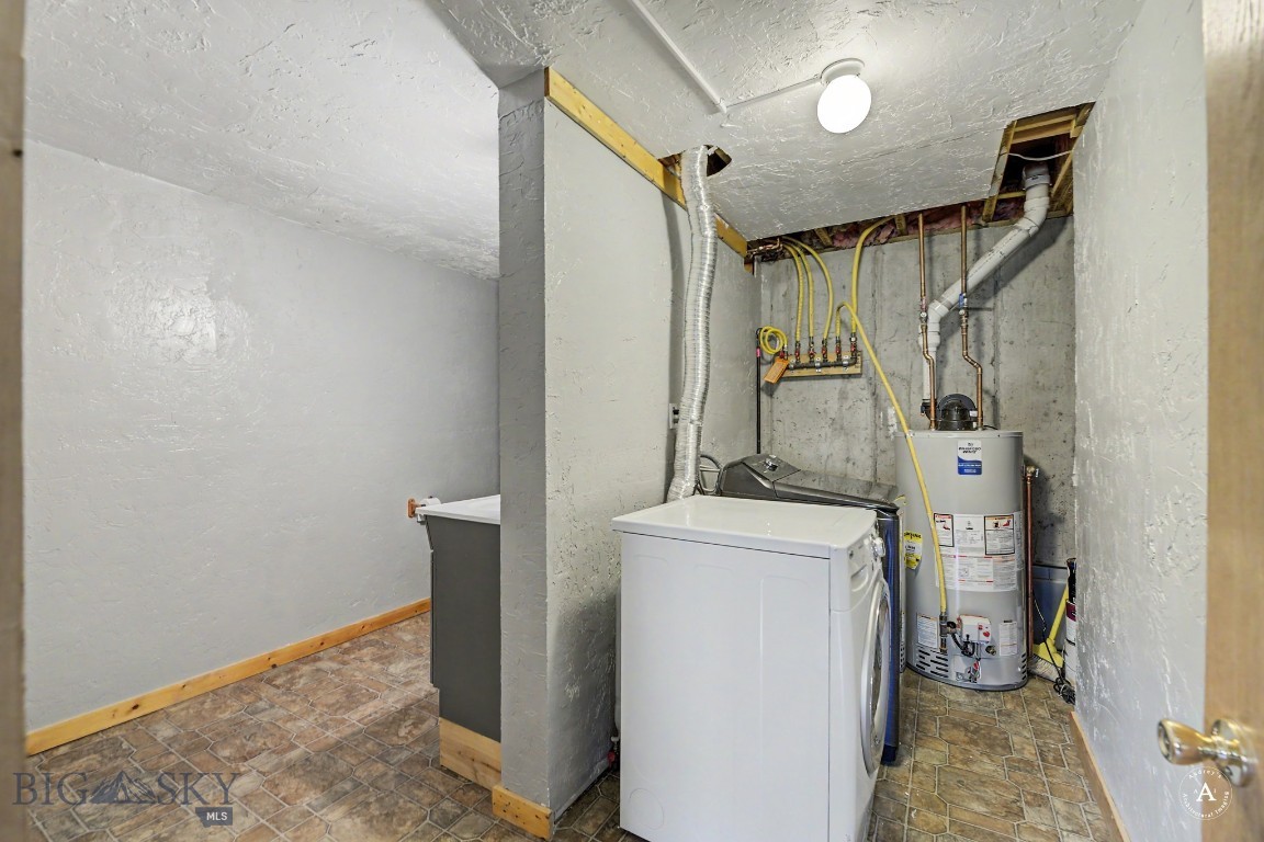 412292 Property Photo 30
