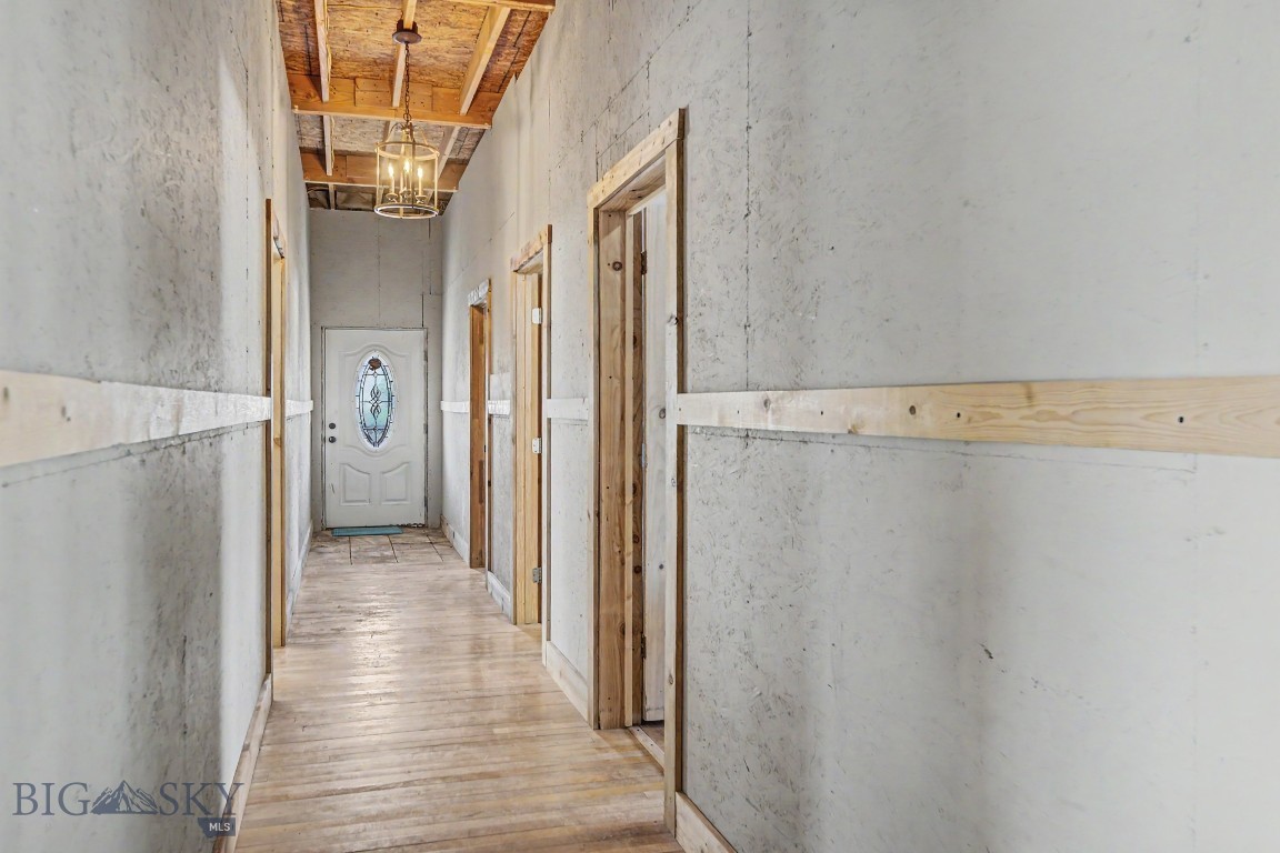 412295 Property Photo 10