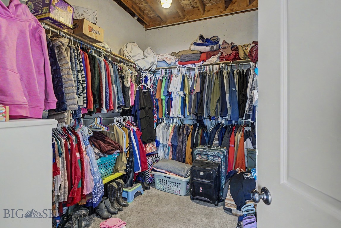 412295 Property Photo 16