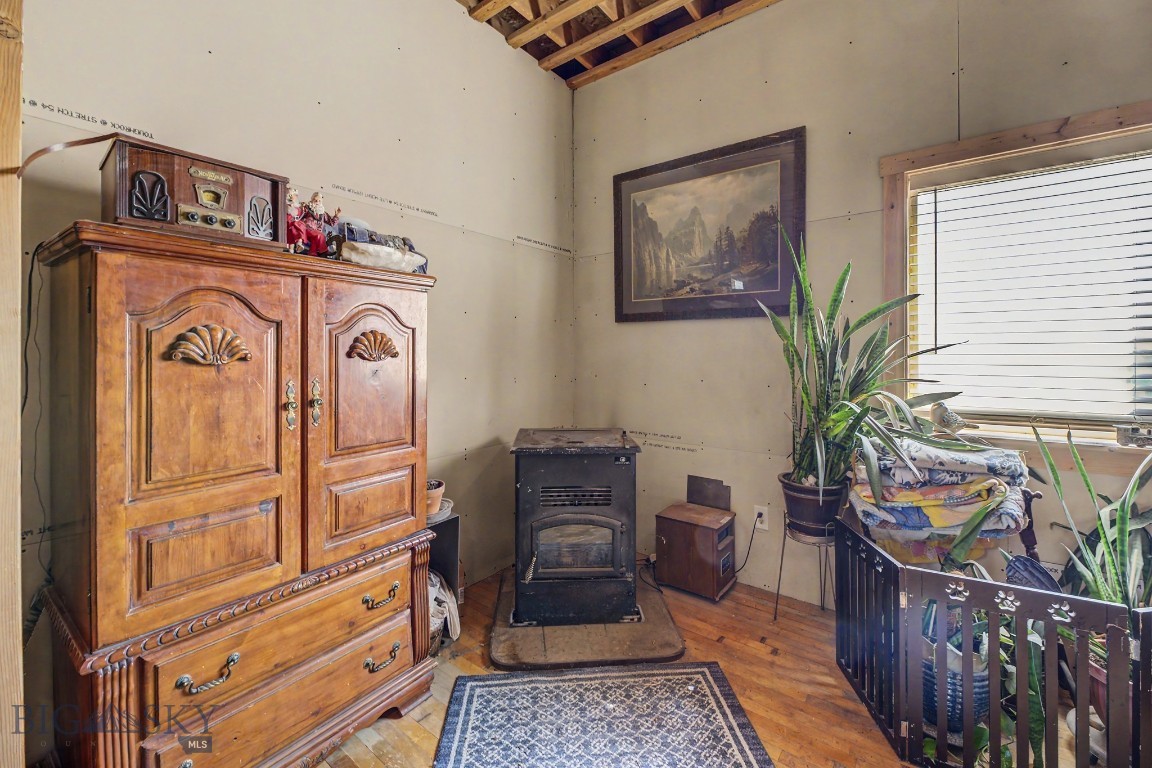 412295 Property Photo 22