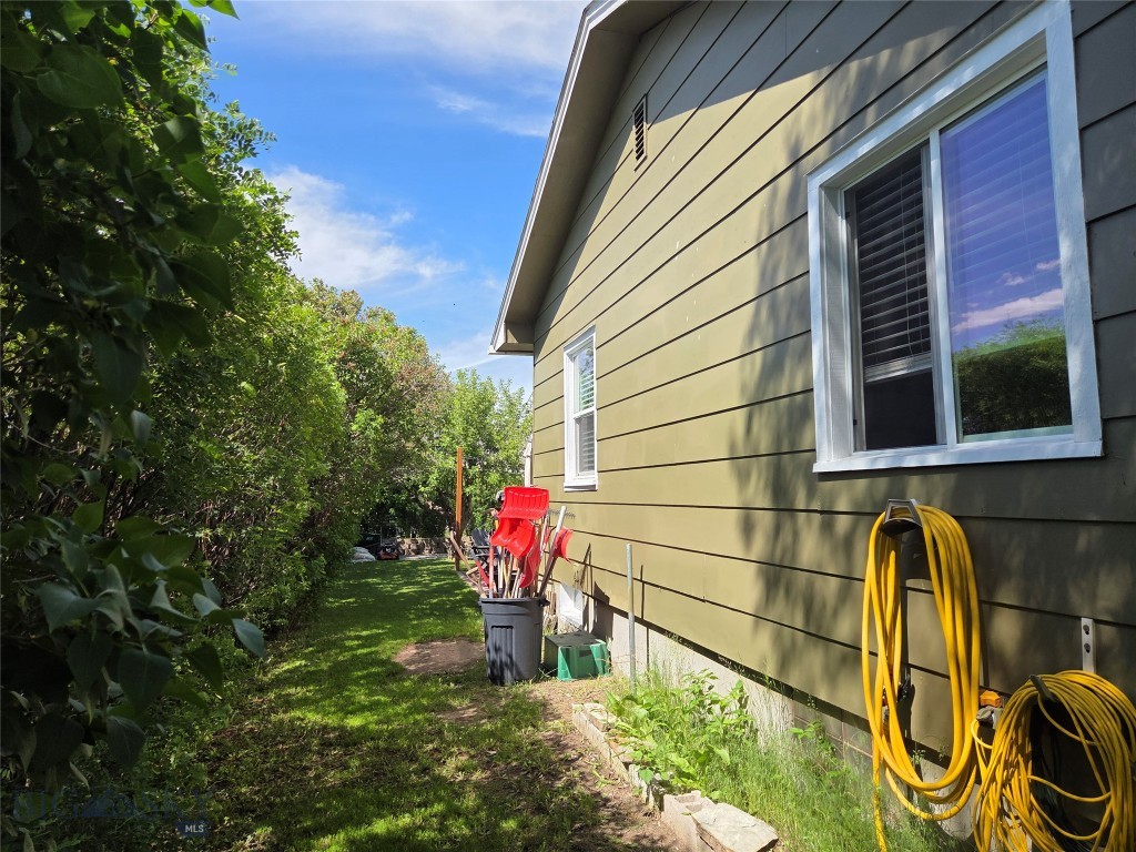 1303 C Property Photo 3