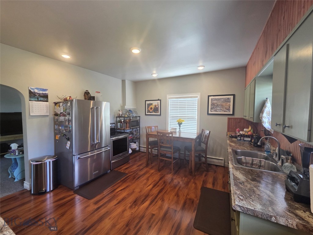 1303 C Property Photo 11