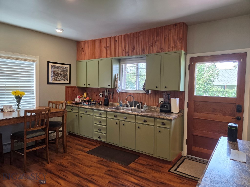 1303 C Property Photo 12