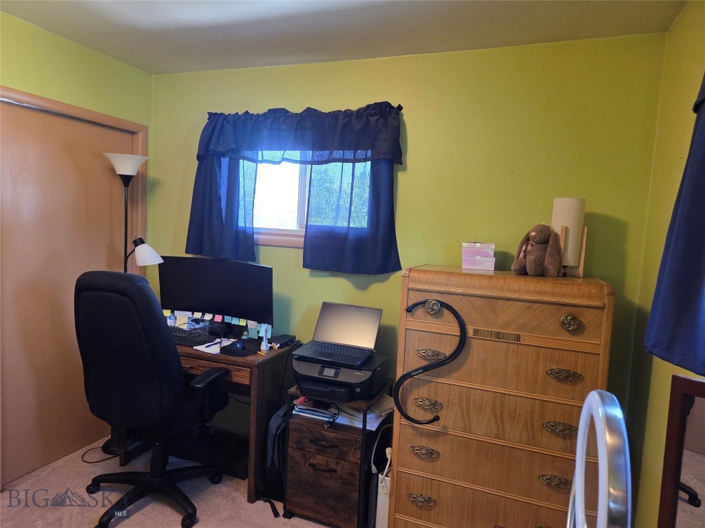 1303 C Property Photo 22