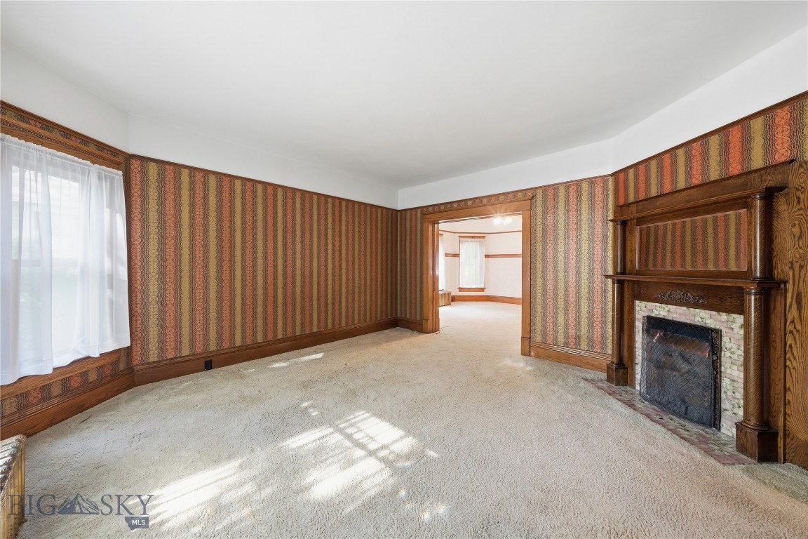 809 S 3rd Avenue Property Photo 6