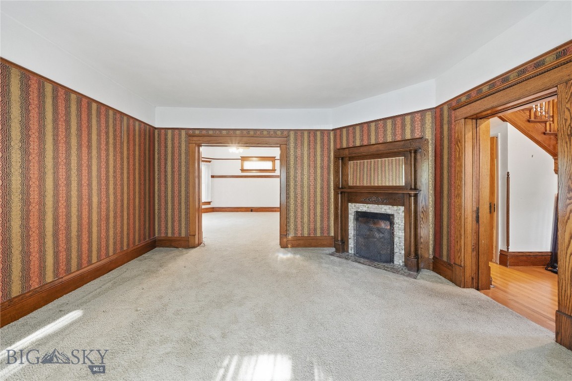 809 S 3rd Avenue Property Photo 7