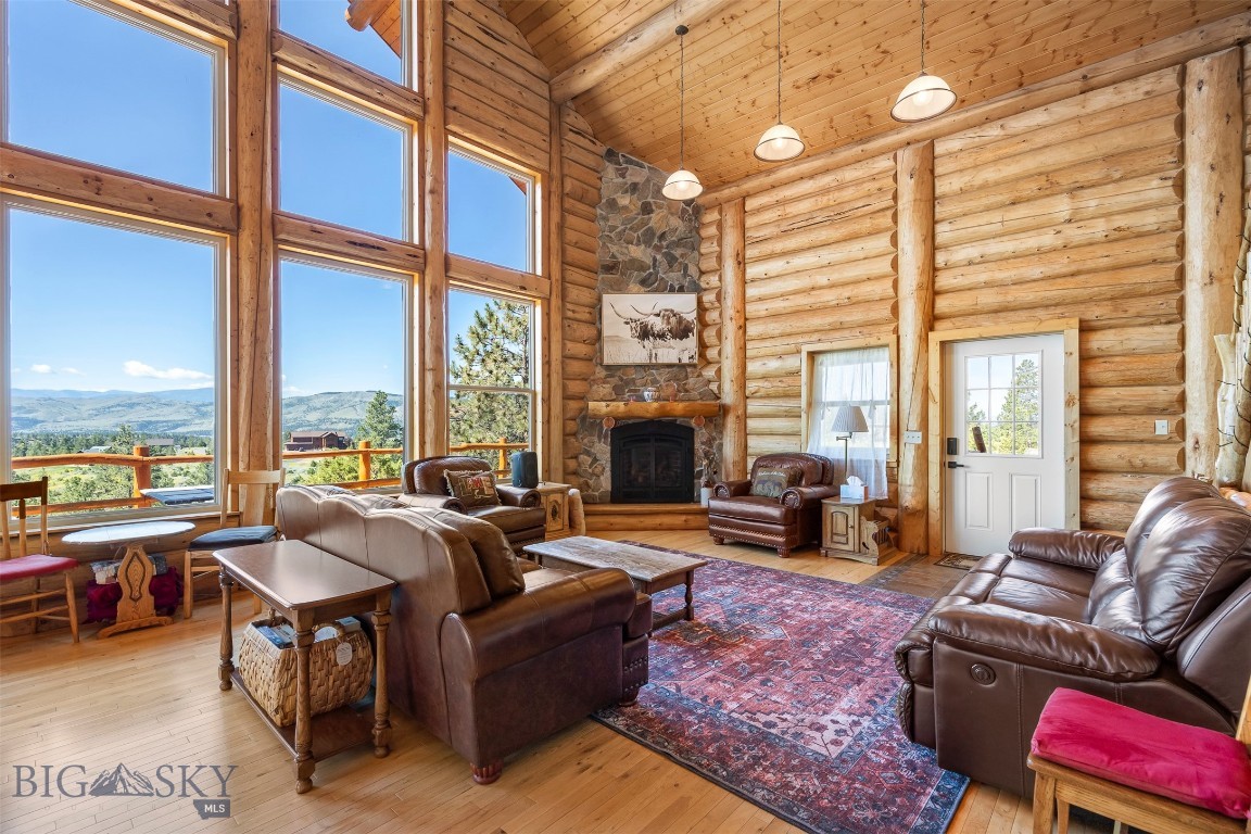 4085 Sunset Ridge Drive Property Photo 9