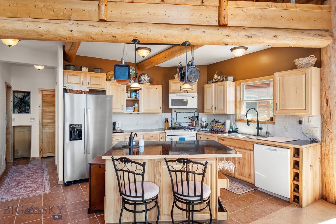 4085 Sunset Ridge Drive Property Photo 12