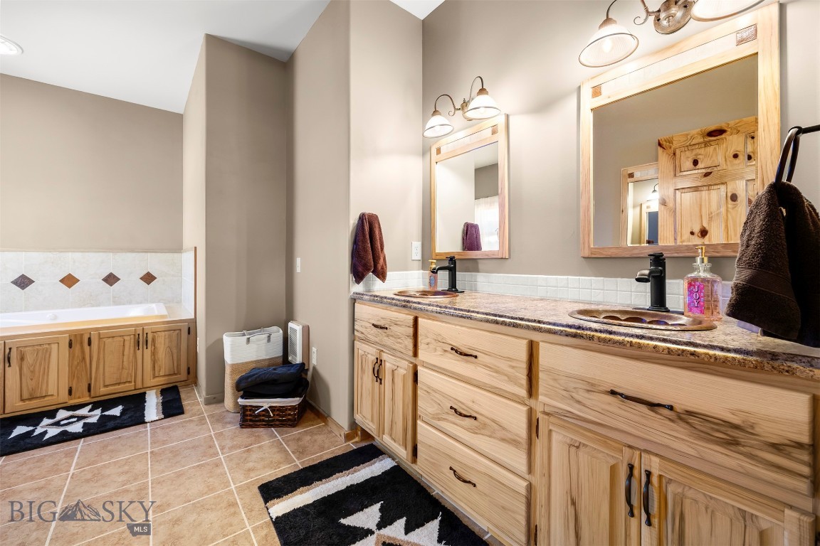 4085 Sunset Ridge Drive Property Photo 18