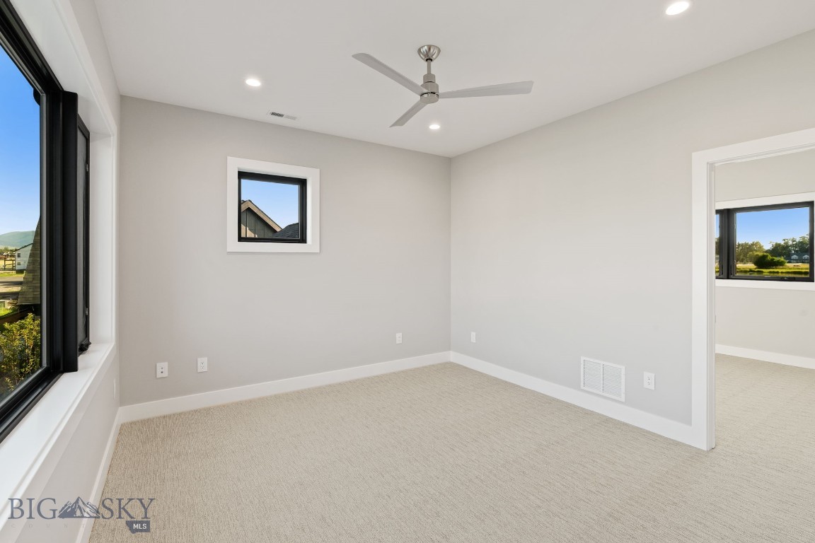 141 Creekbank Loop Property Photo 36