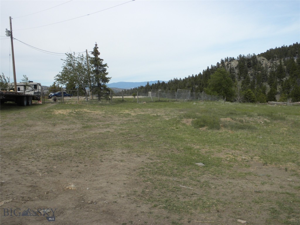 49 Cedar Crest Property Photo 12