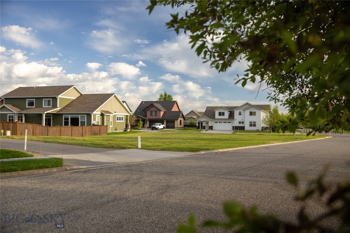 4754 Vine Street Property Photo 6
