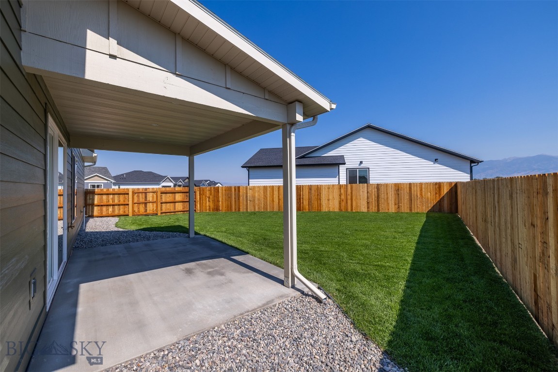 2300 Oriole Drive Property Photo 10