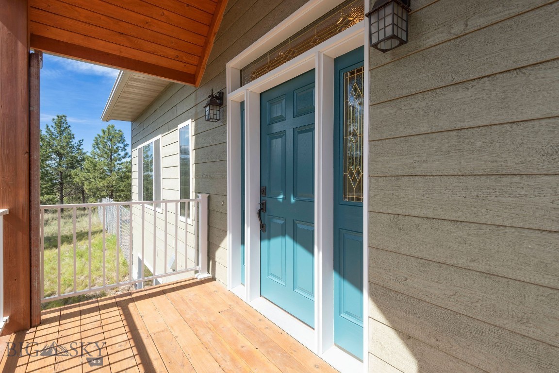 6190 Hauser Dam Road Property Photo 7
