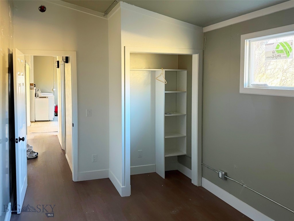 1186 Lovers Leap Property Photo 9
