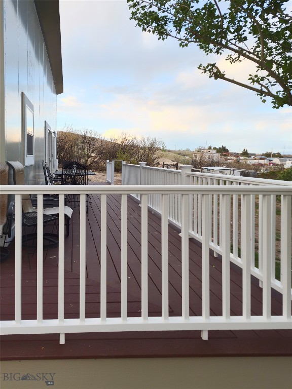 1186 Lovers Leap Property Photo 15