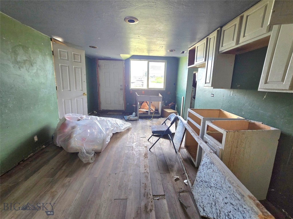 17 W La Platte Property Photo 4