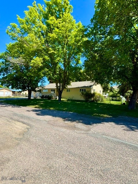 206 Stanton Street Property Photo 5
