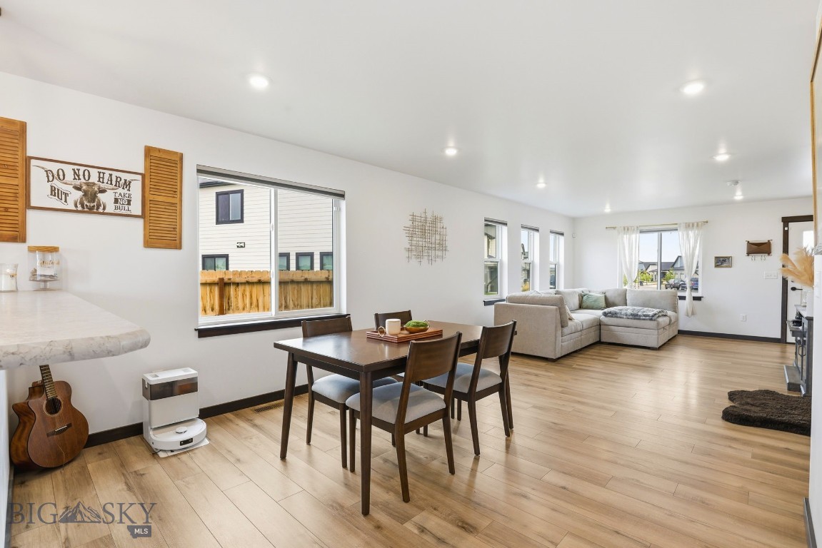 2016 Ross Way Property Photo 7