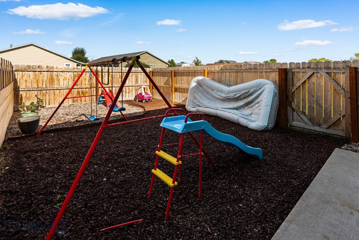 97 9th Street B Property Photo 15