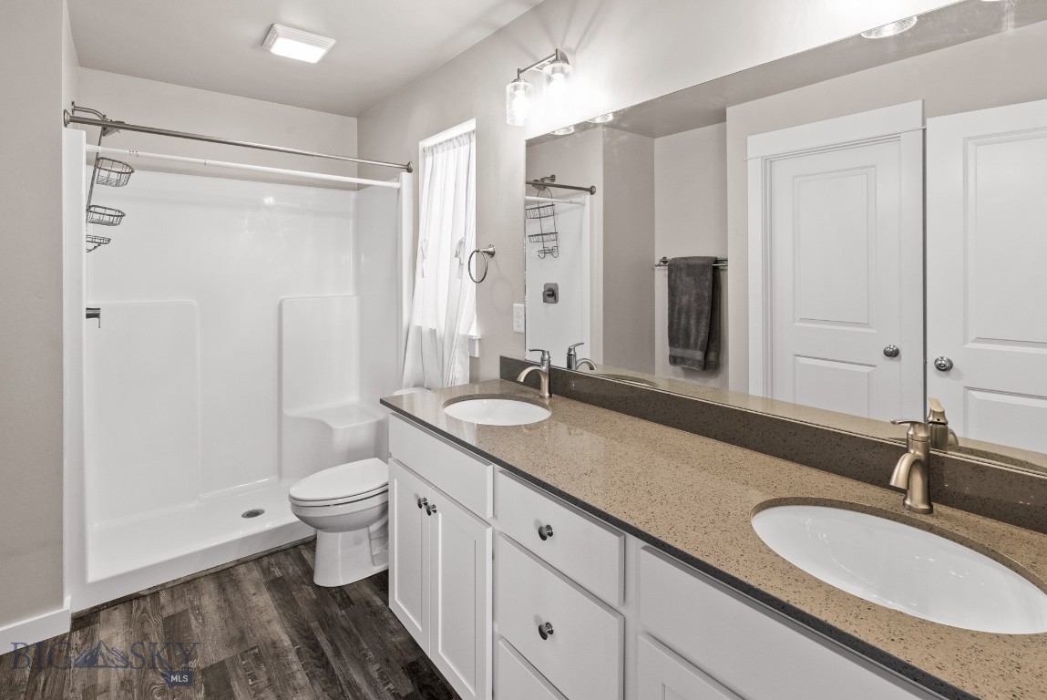 97 9th Street B Property Photo 34