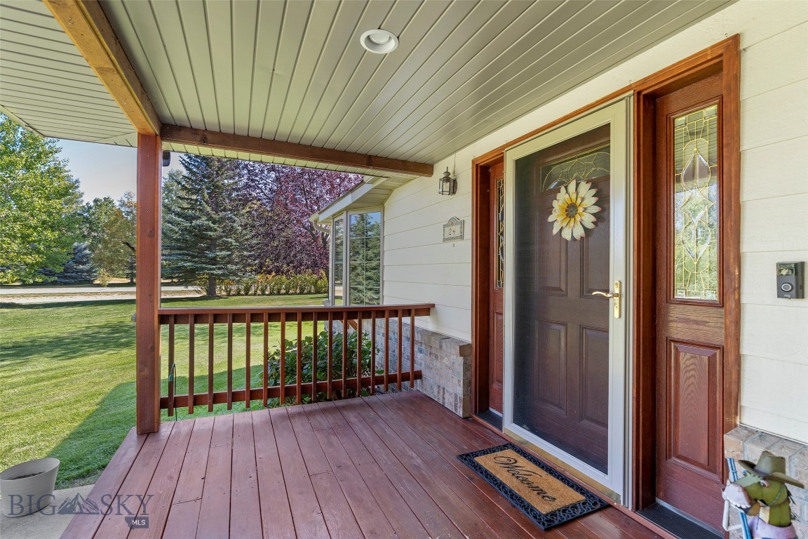 24 Legend Court Property Photo 19