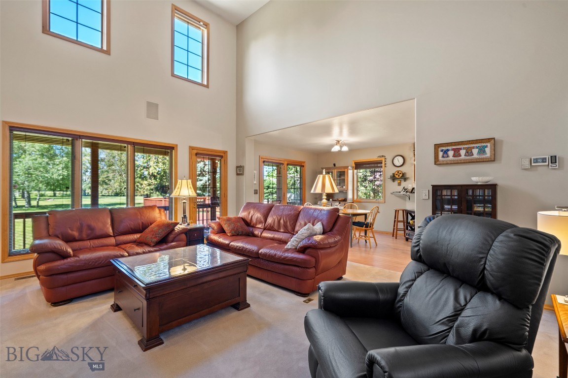 24 Legend Court Property Photo 27