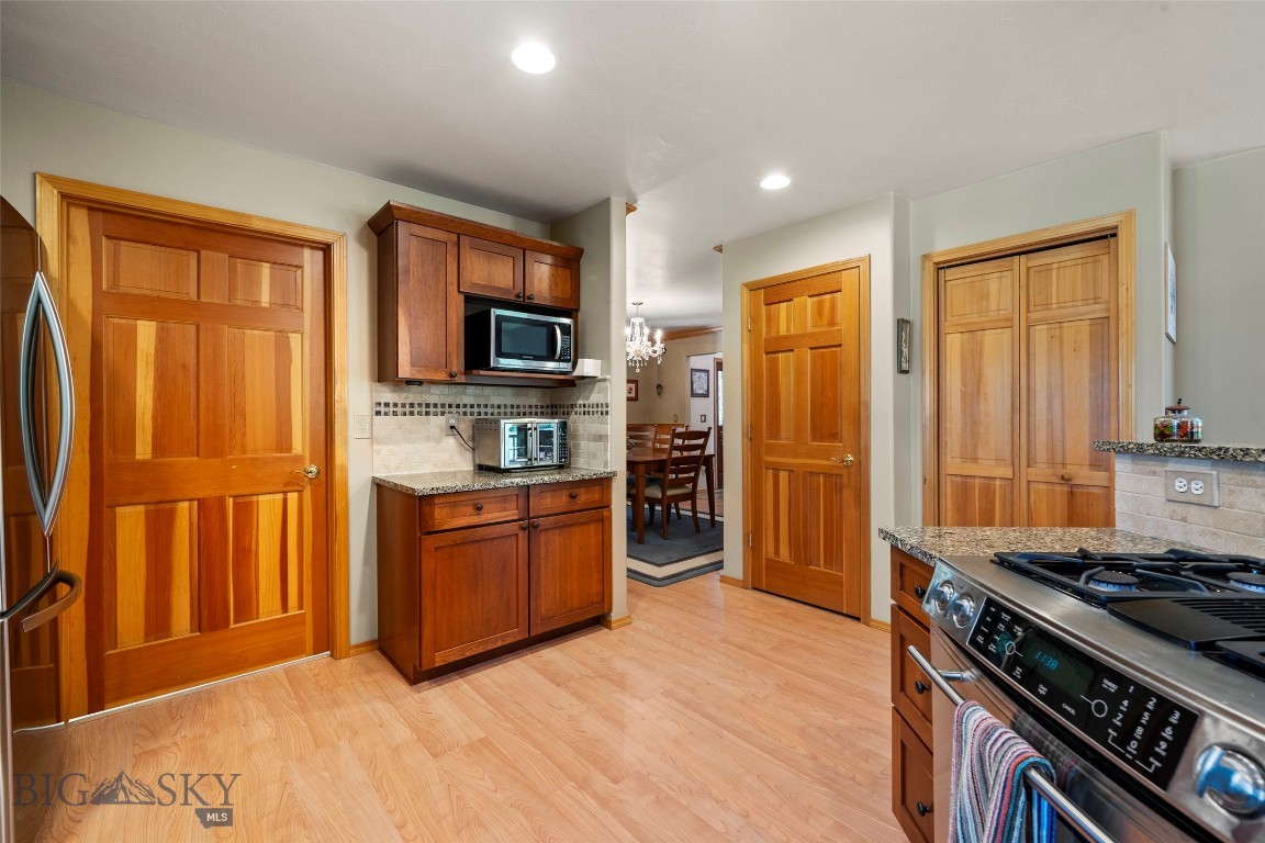 24 Legend Court Property Photo 37