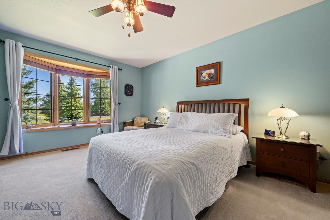 24 Legend Court Property Photo 40