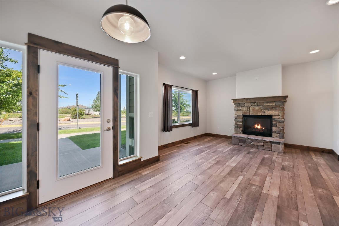 1245 Baxter Creek Way B Property Photo 7