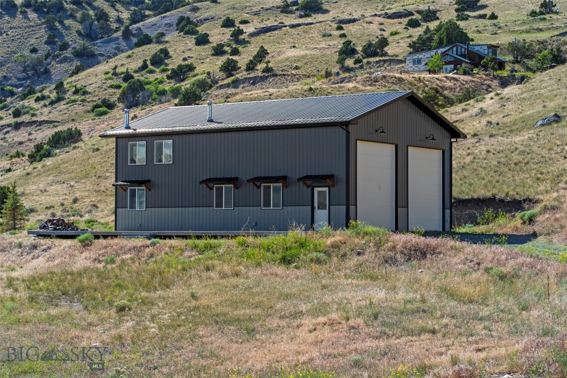 52 Arcturus Drive Property Photo 3
