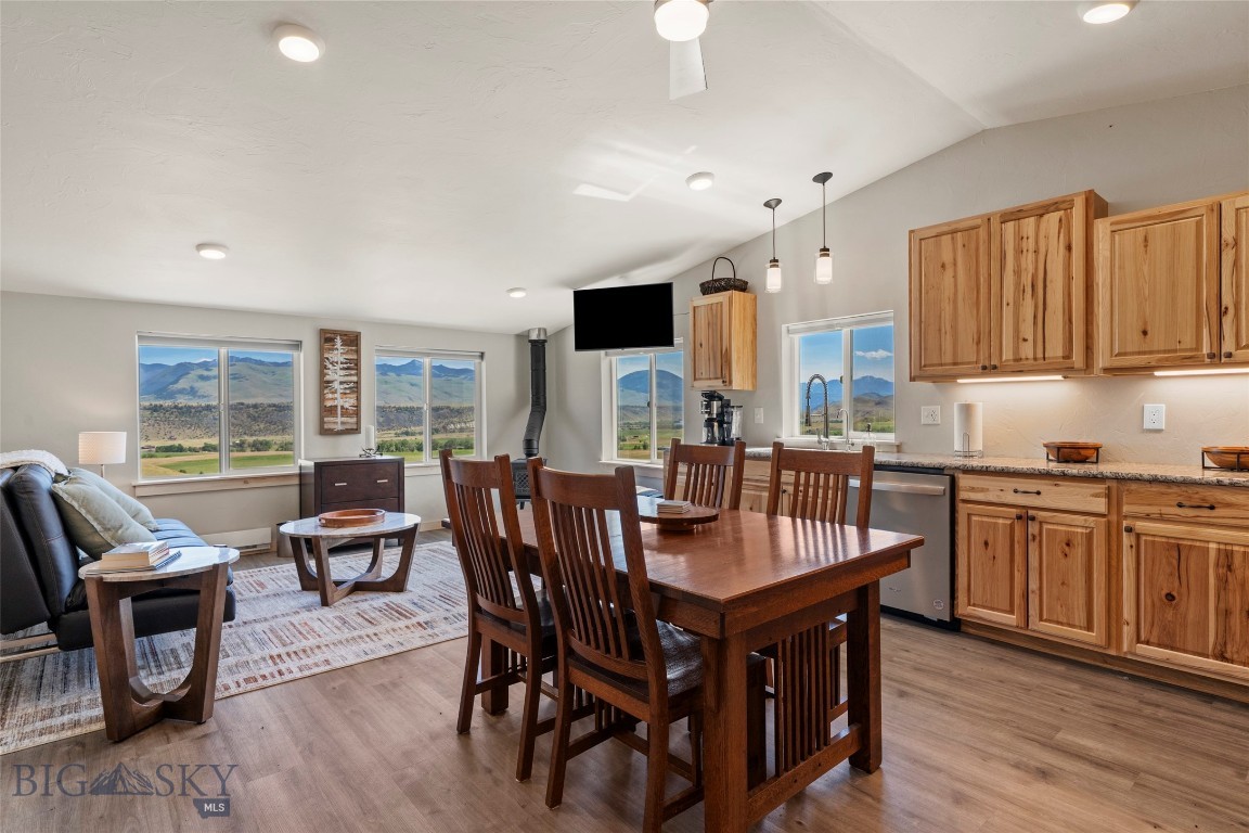 52 Arcturus Drive Property Photo 15