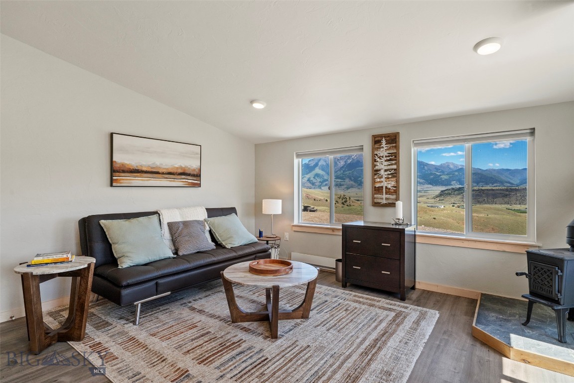 52 Arcturus Drive Property Photo 16