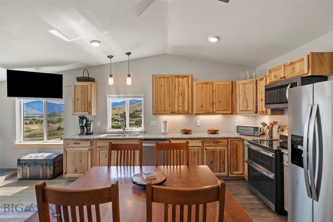 52 Arcturus Drive Property Photo 20