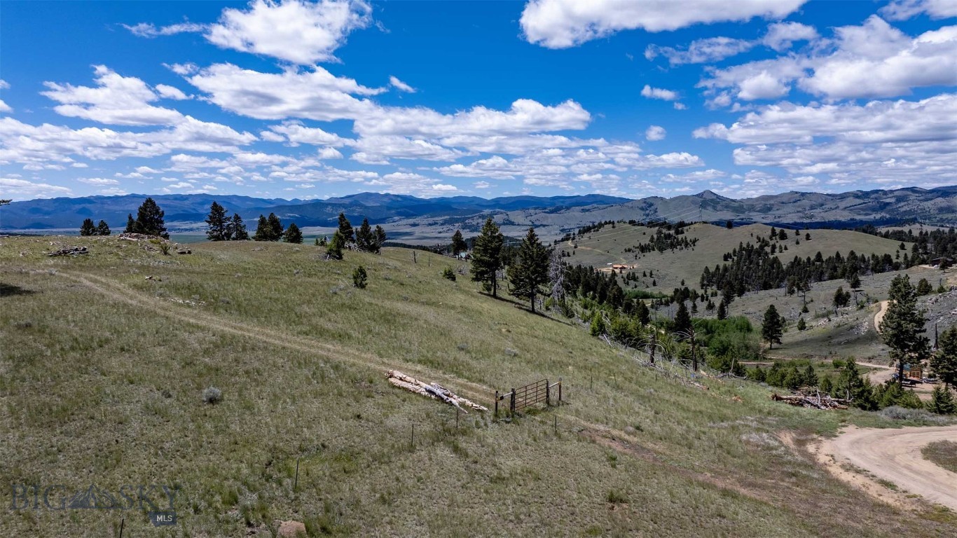 412468 Property Photo 16