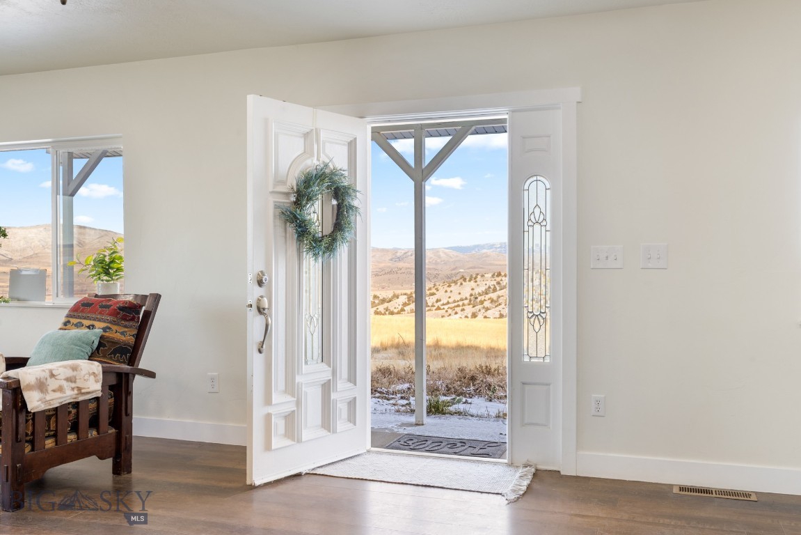 610 Wheat Field Road Property Photo 3