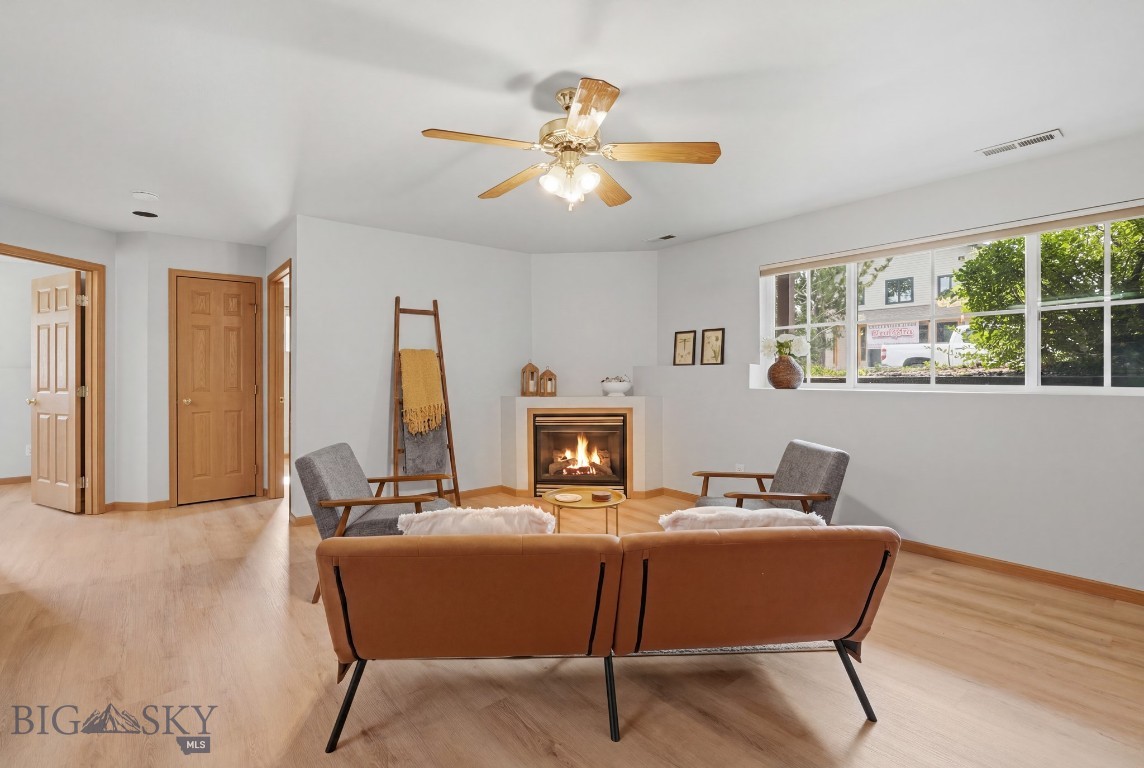 3505 Fallon 3a Property Photo 4