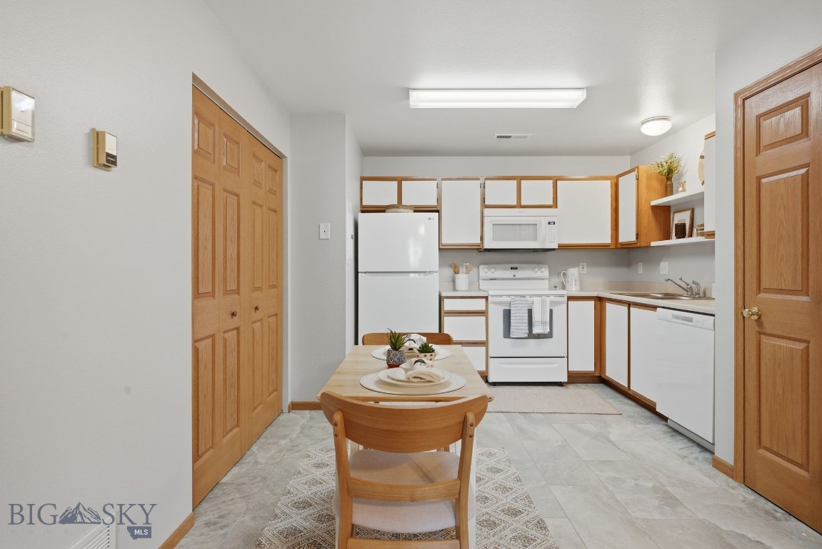 3505 Fallon 3a Property Photo 9