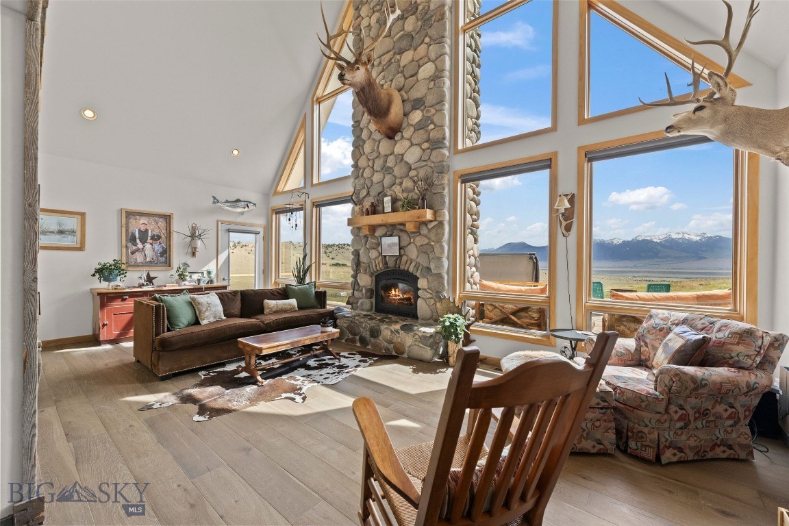213 Shining Mountains Loop Road Property Photo 18