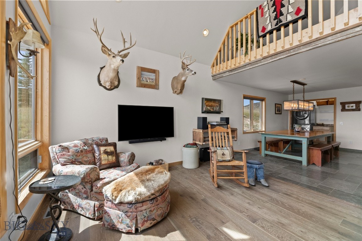 213 Shining Mountains Loop Road Property Photo 19