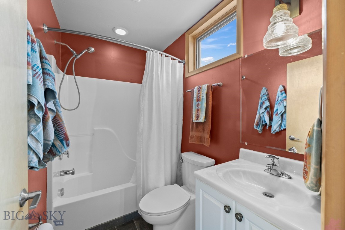 213 Shining Mountains Loop Road Property Photo 27