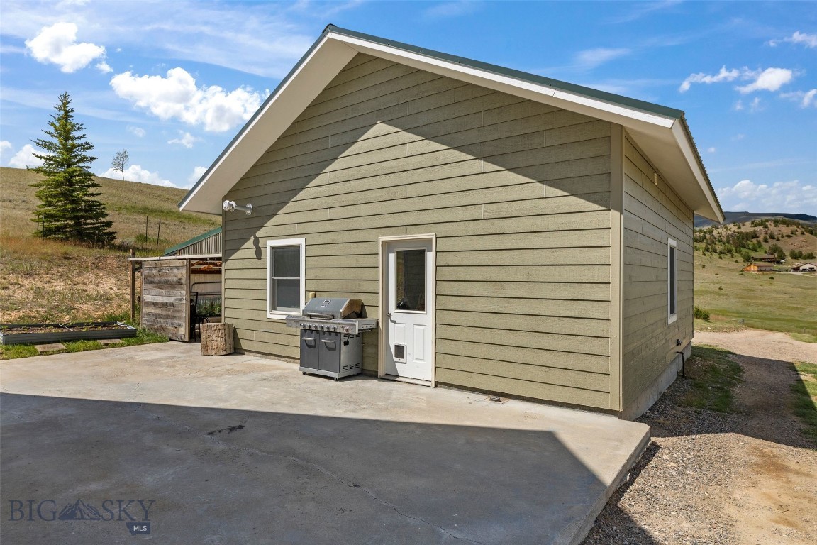 213 Shining Mountains Loop Road Property Photo 45