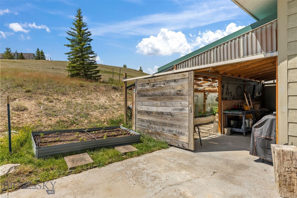 213 Shining Mountains Loop Road Property Photo 46