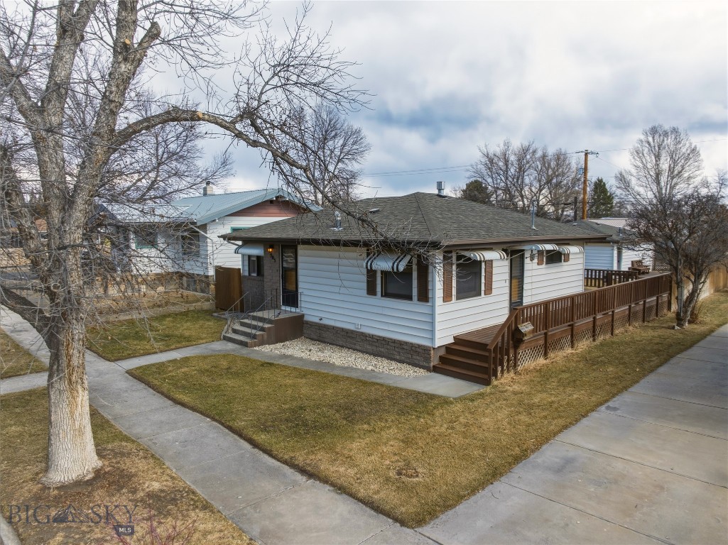505 3rd Avenue E Property Photo 4