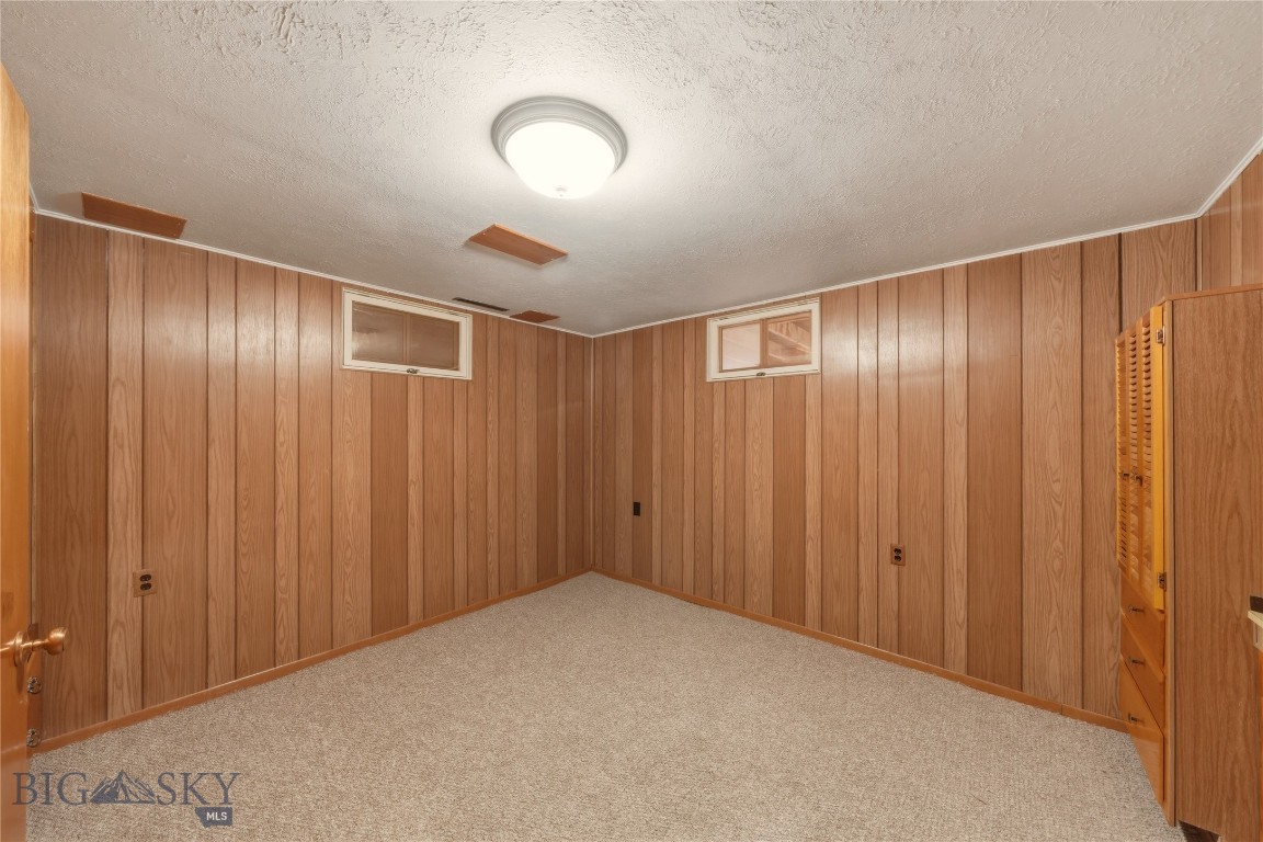 505 3rd Avenue E Property Photo 19