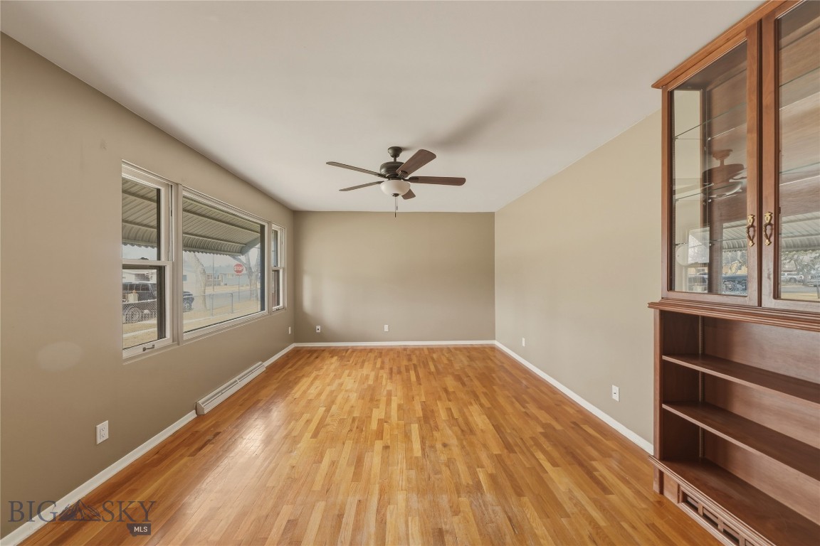 505 3rd Avenue E Property Photo 41