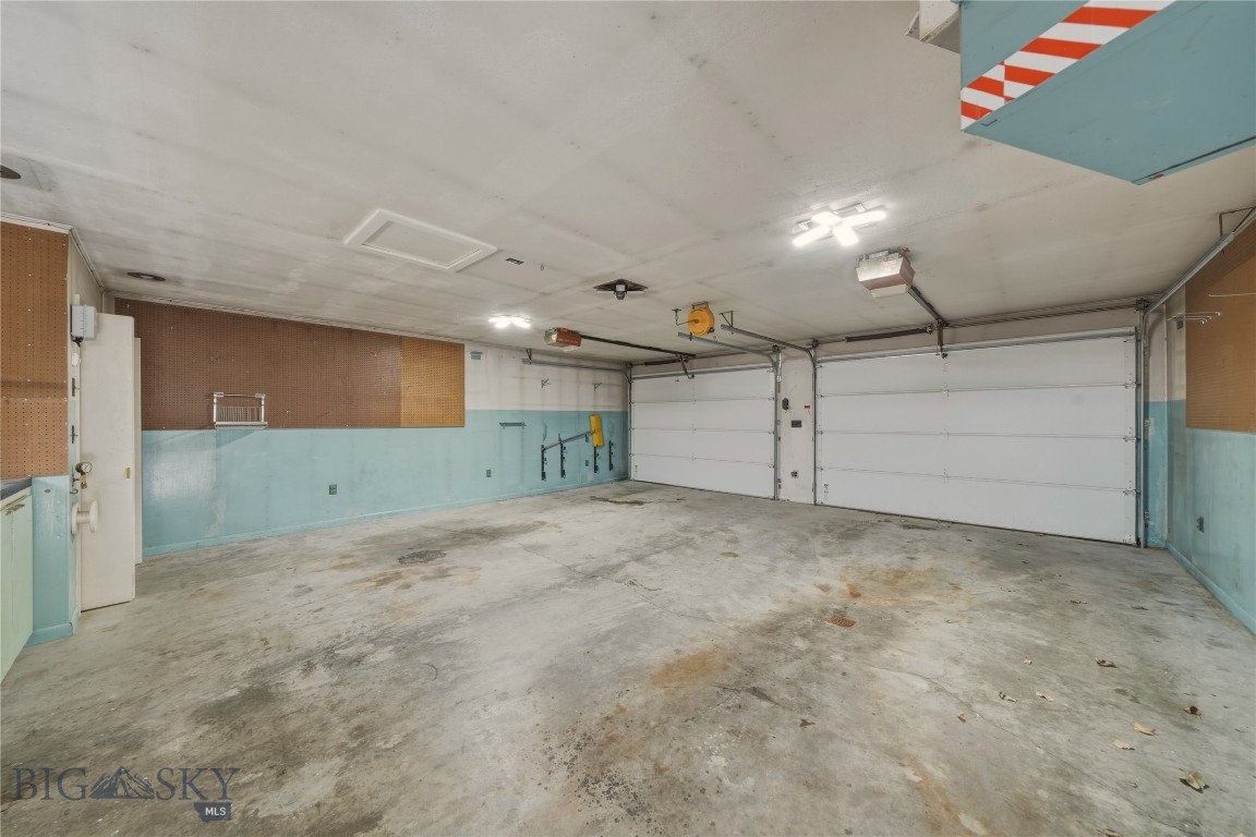 505 3rd Avenue E Property Photo 51