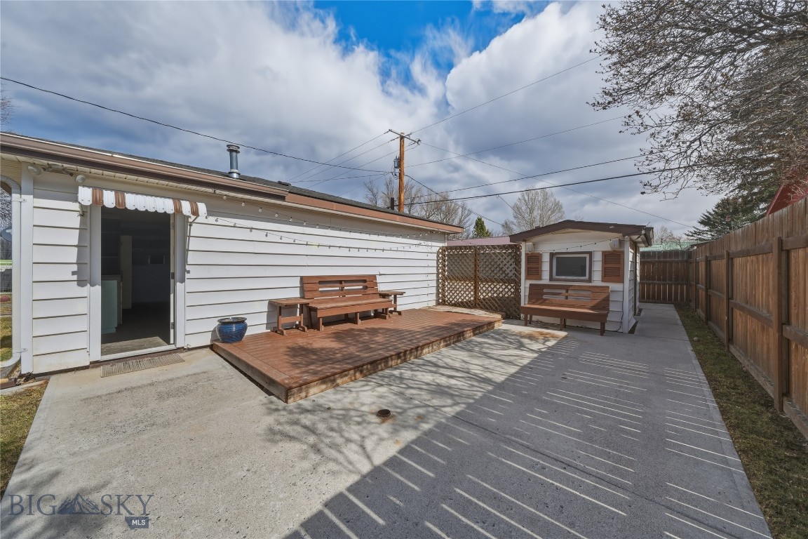 505 3rd Avenue E Property Photo 54
