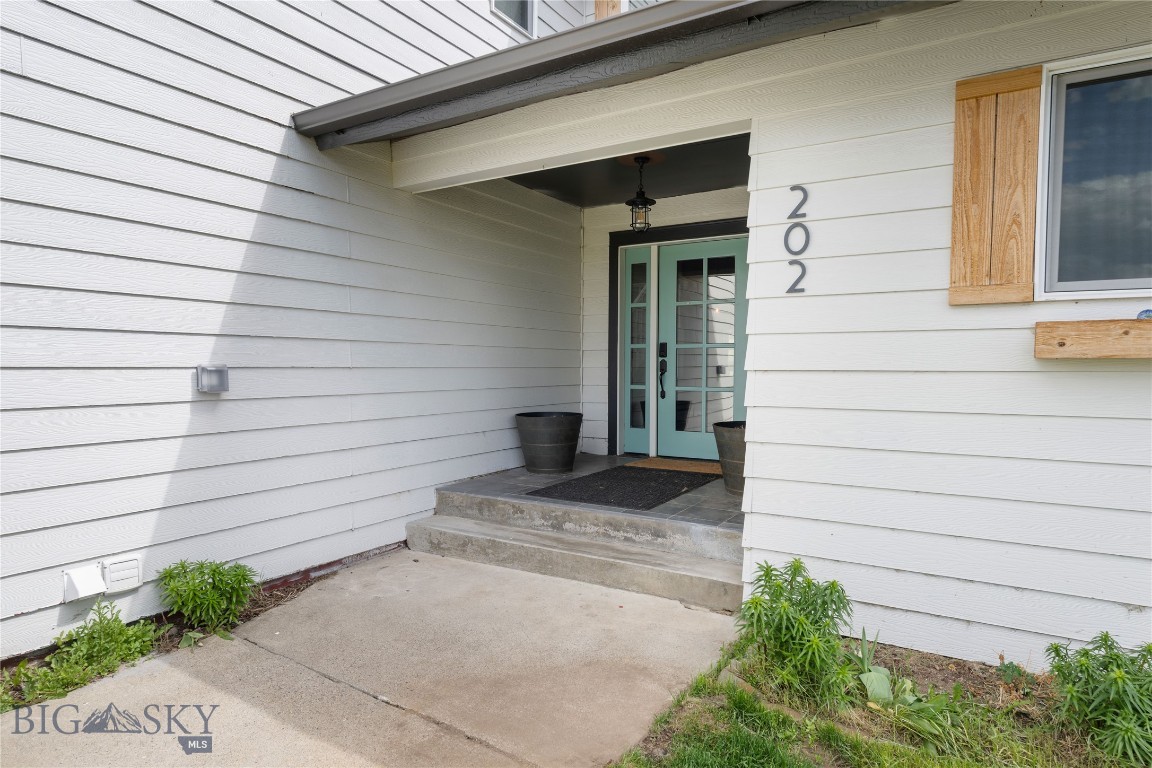 202 Meadow View Drive Property Photo 12