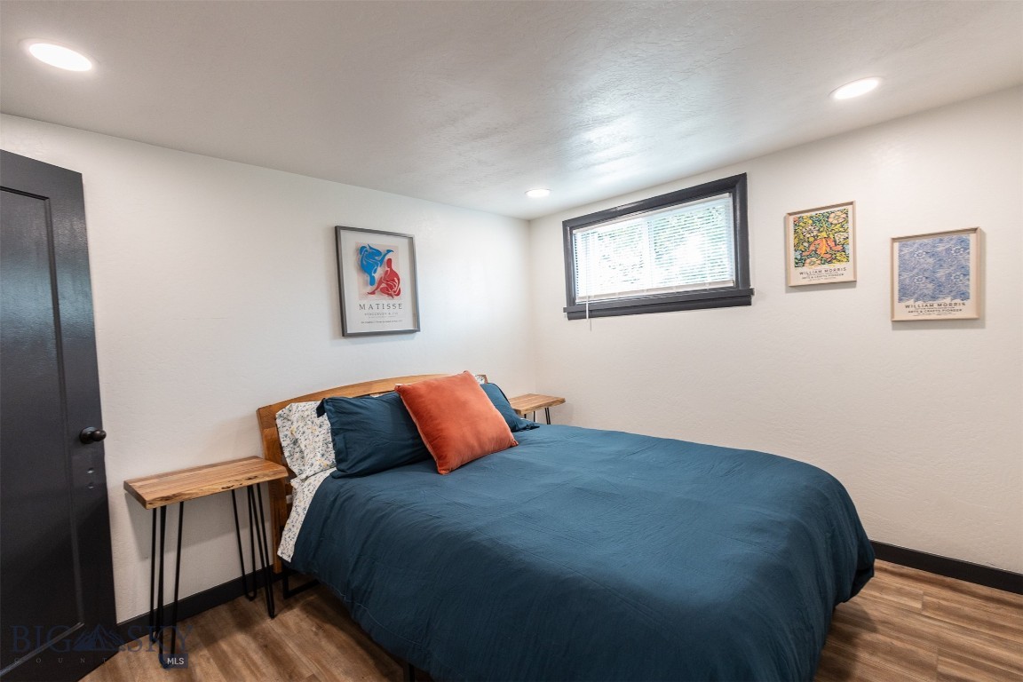 1115 W Broadway Property Photo 10